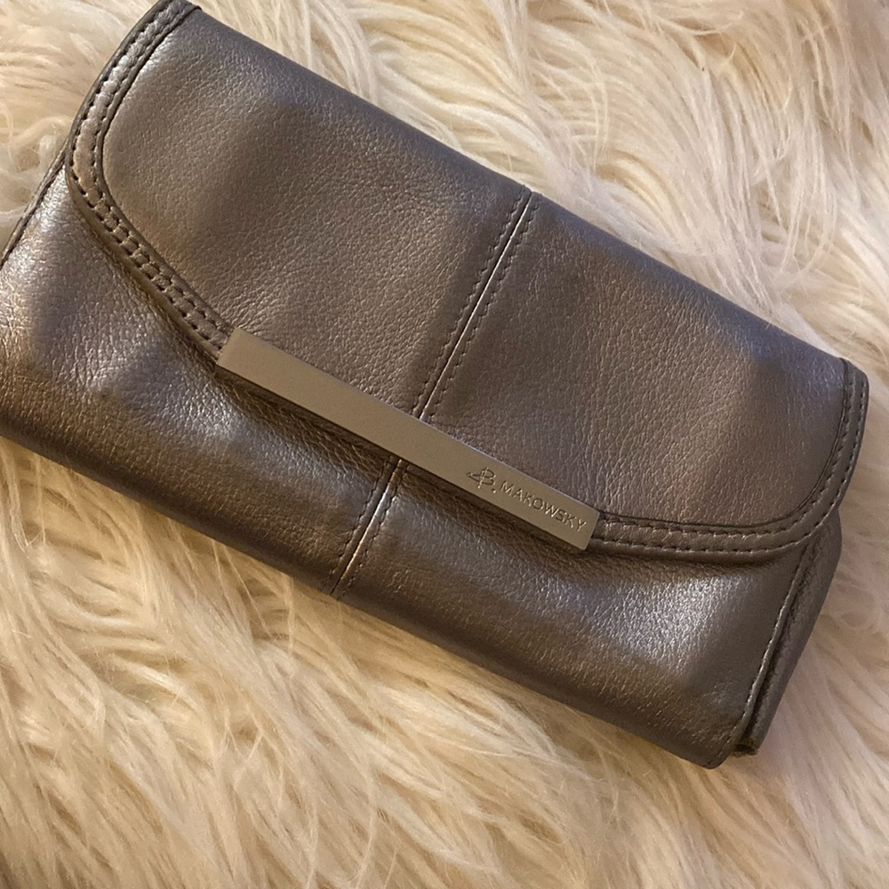 B.Makovsky silver leather wallet